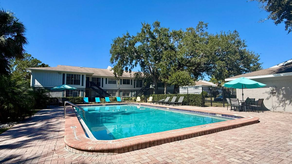 Apartment for rent at 301 Seacrest Dr, Largo, FL 33771