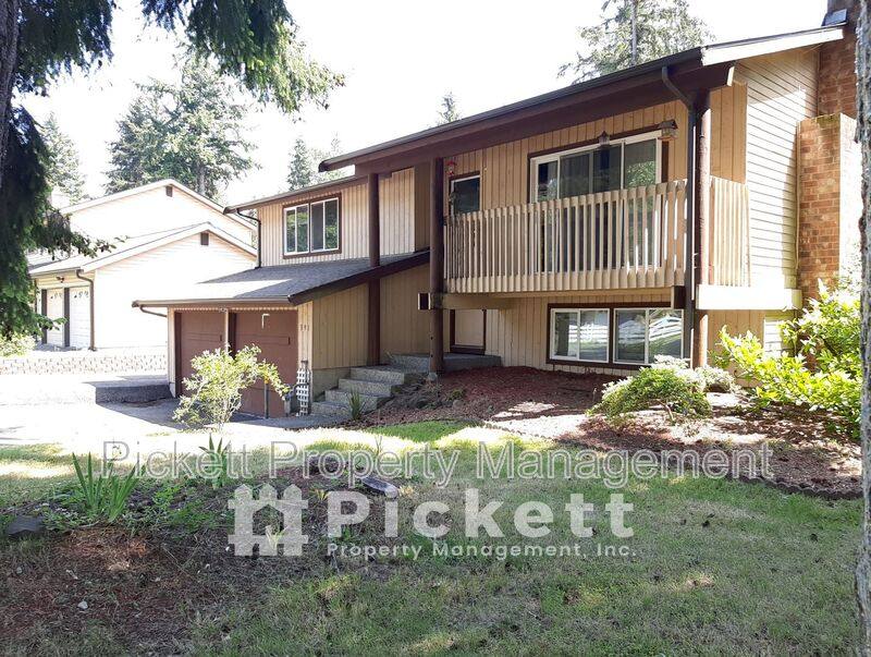 House for rent at 391 Mosher Canyon Rd, Bremerton, WA 98311