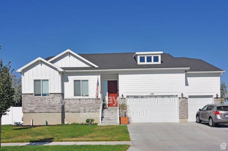 House for rent at 1238 S Bighorn Lane, Syracuse, UT 84075