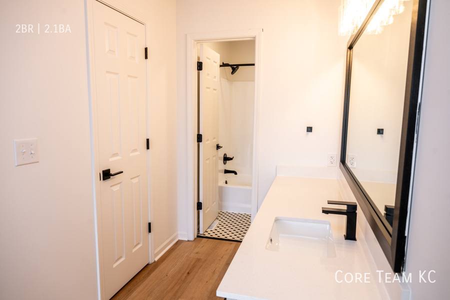 Townhouse for rent at 128 E 29th St, Kansas City, MO 64108