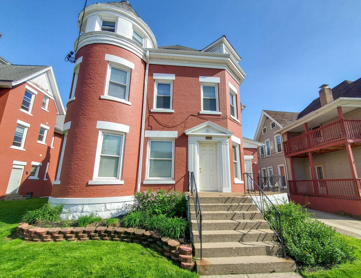 Apartment for rent at 301 W 8th St, Erie, PA 16502