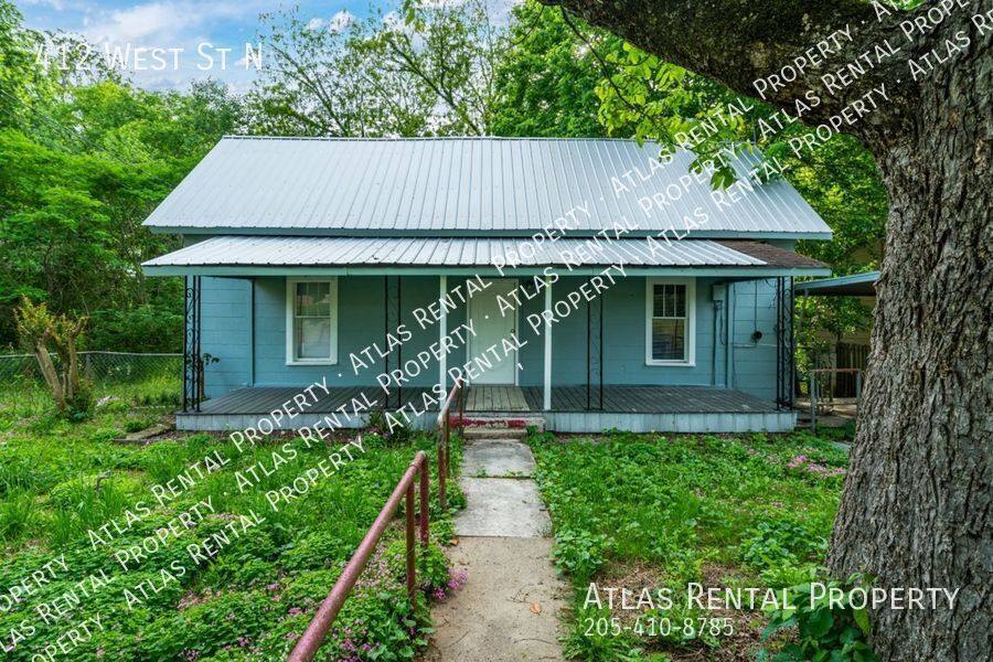 House for rent at 412 W St N, Talladega, AL 35160