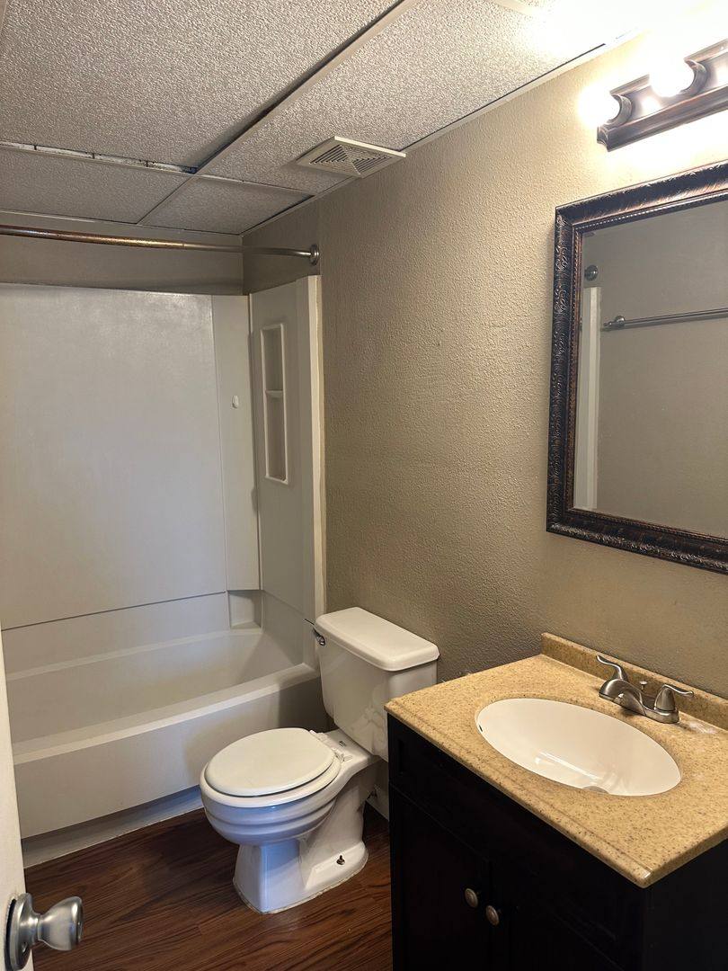 Apartment for rent at 1425 S 12th St, Waco, TX 76706