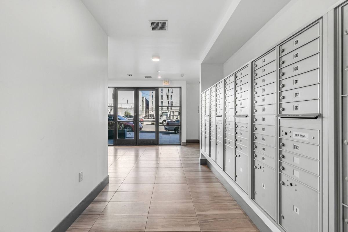 Apartment for rent at 825 S Coronado St, Los Angeles, CA 90057