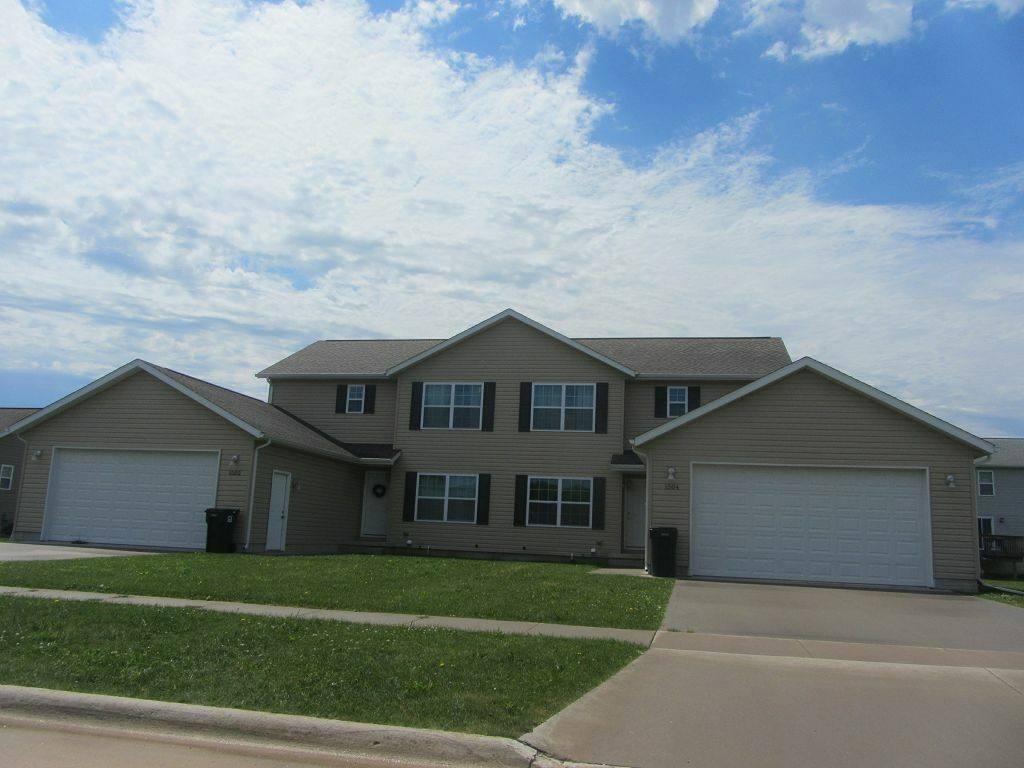 Townhouse for rent at 1504 Springbrook Dr, Cedar Falls, IA 50613