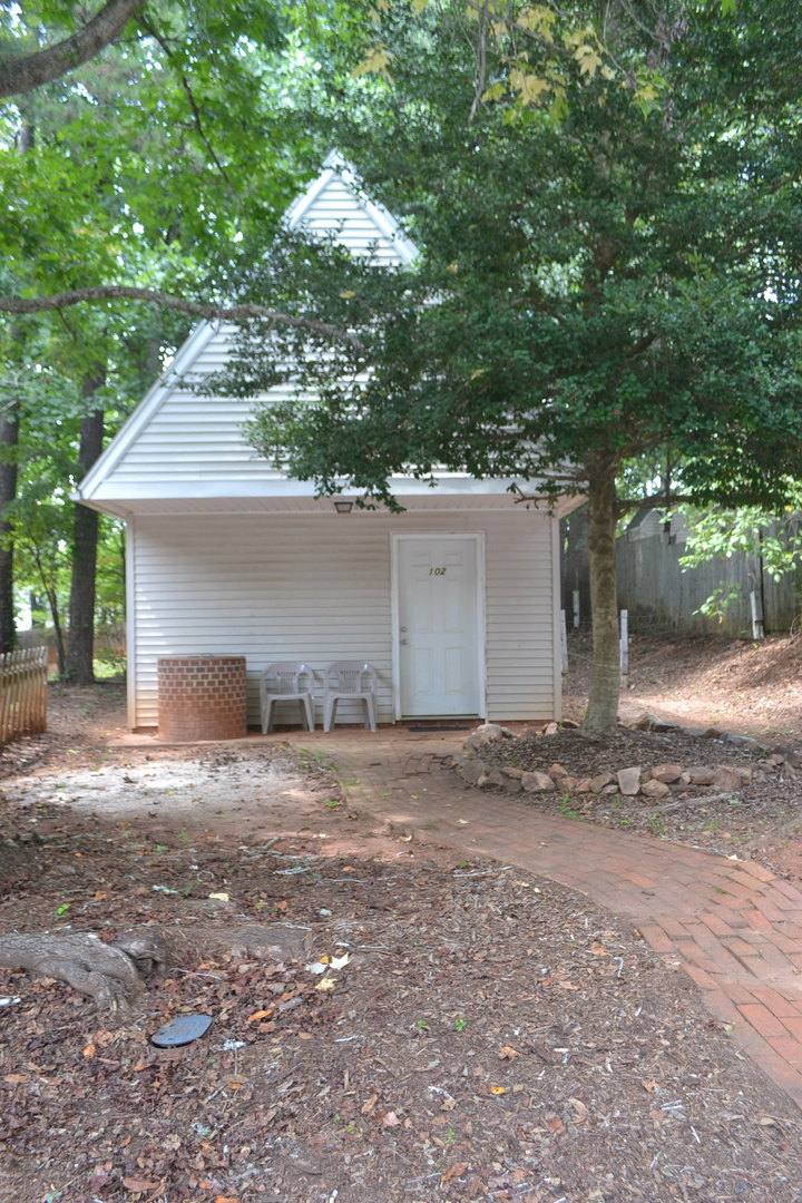 House for rent at 102 Franklin Dr, Central, SC 29630