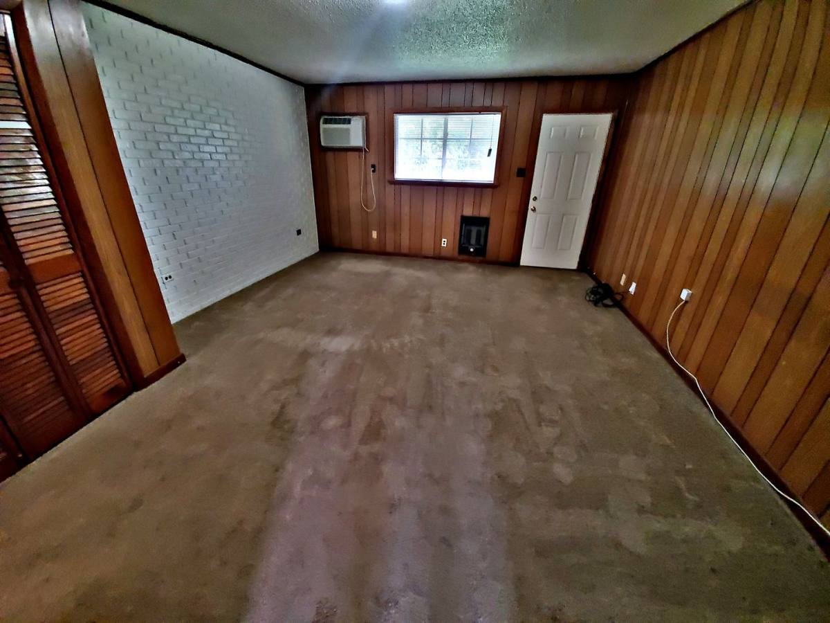 Apartment for rent at 4106 Broyles Ave SW, Huntsville, AL 35805