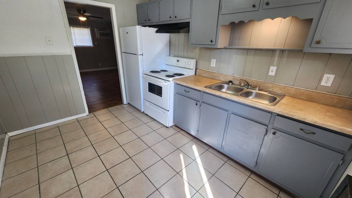 Apartment for rent at 4106 Broyles Ave SW, Huntsville, AL 35805
