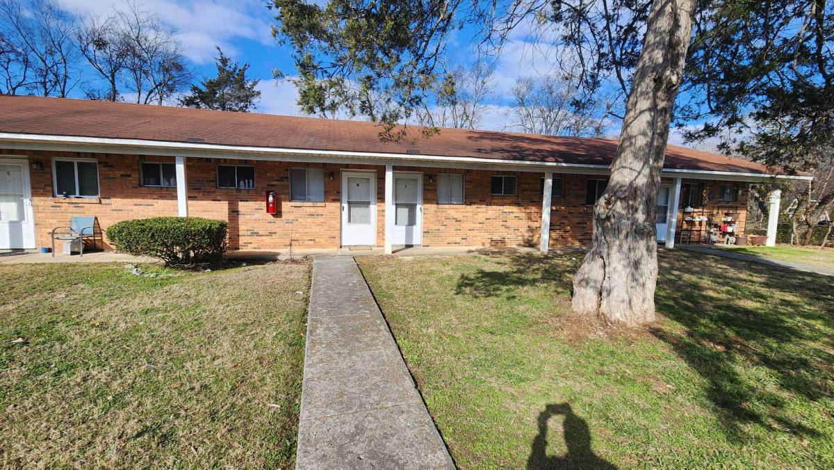 Apartment for rent at 4106 Broyles Ave SW, Huntsville, AL 35805