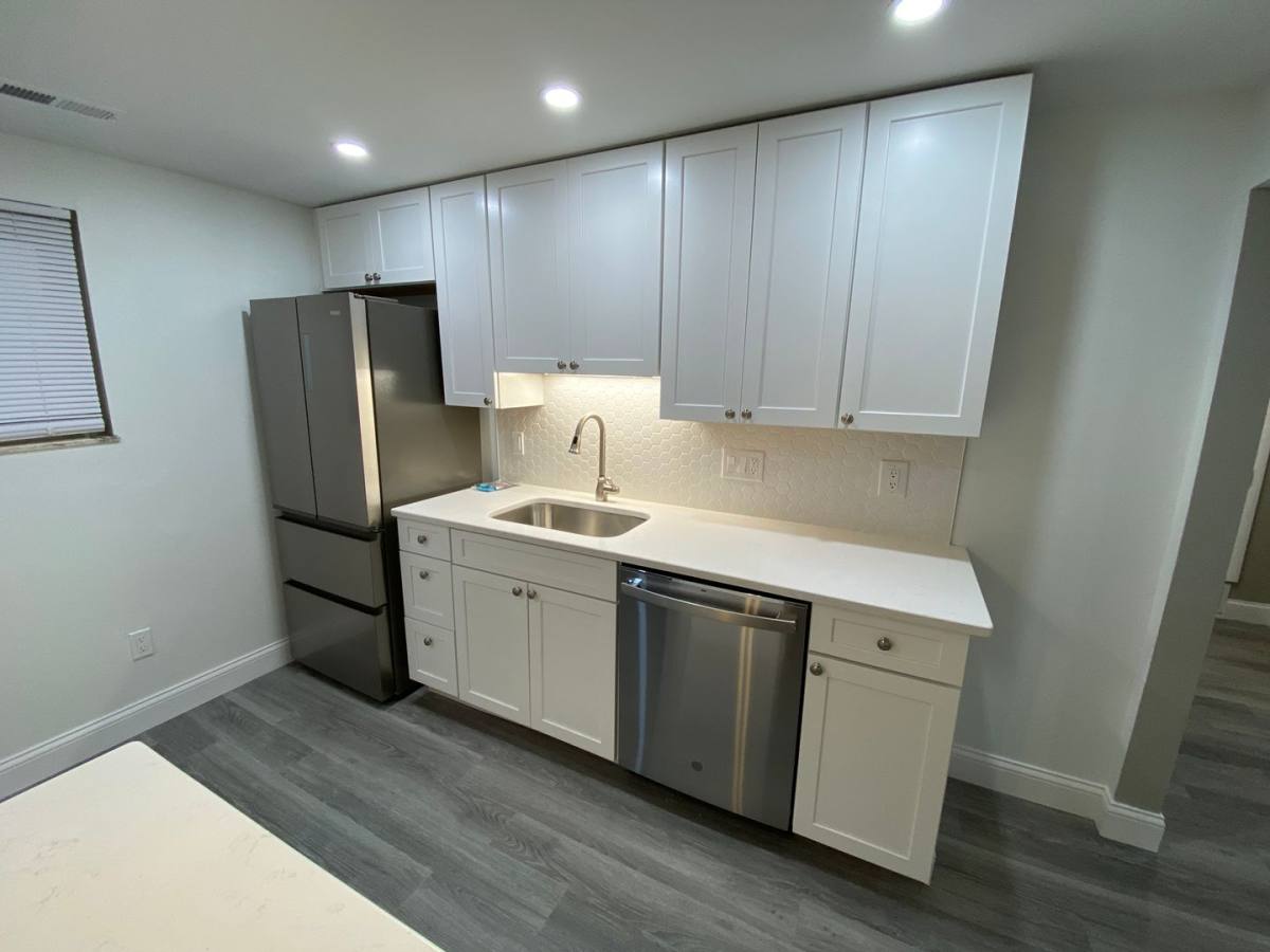 Apartment for rent at 35 E Norwich Ave, Columbus, OH 43201