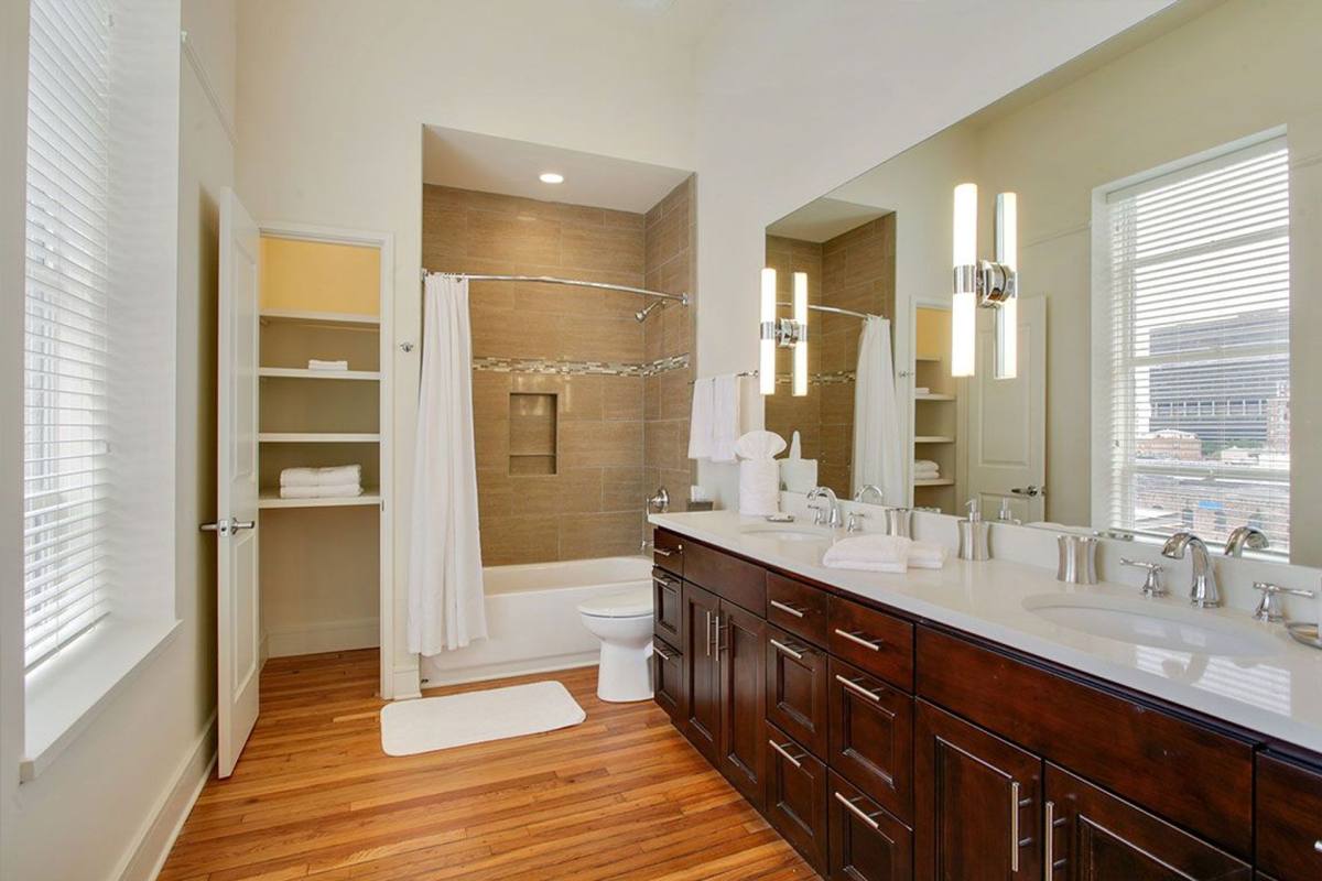 Apartment for rent at 833 Howard Ave, New Orleans, LA 70113