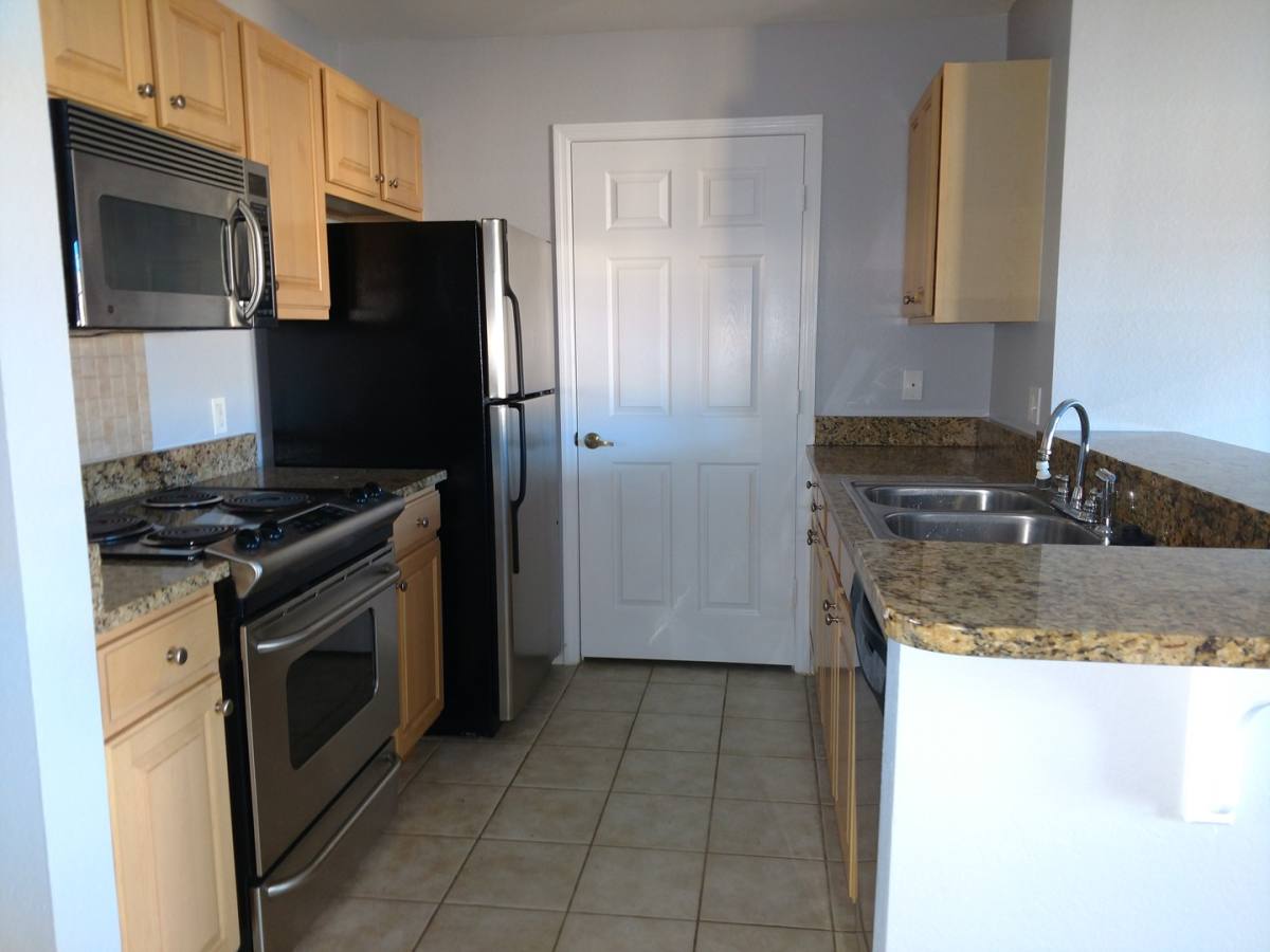 Townhouse for rent at 1605 Cape Cod Dr, Panama City Beach, FL 32407