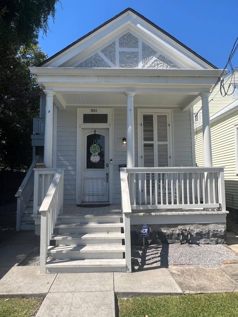 Townhouse for rent at 7522 Burthe St, New Orleans, LA 70118