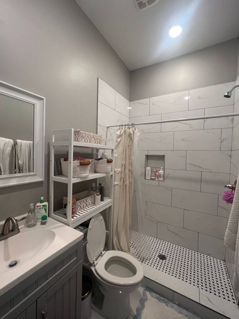 Townhouse for rent at 7522 Burthe St, New Orleans, LA 70118