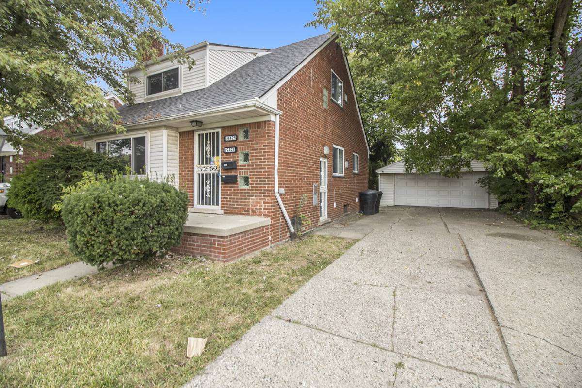 Townhouse for rent at 19421 Moross Rd #1, Detroit, MI 48224