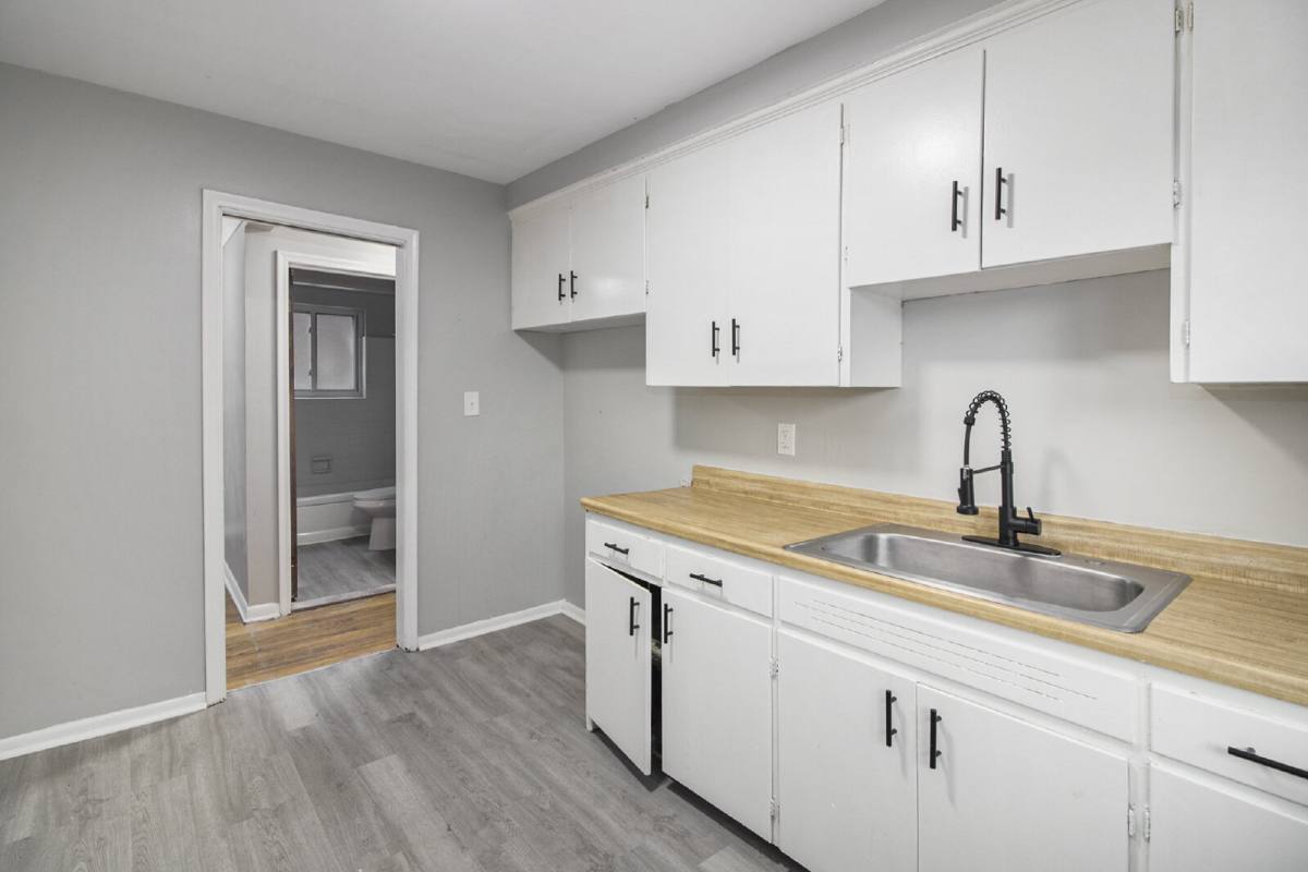 Townhouse for rent at 19421 Moross Rd #1, Detroit, MI 48224