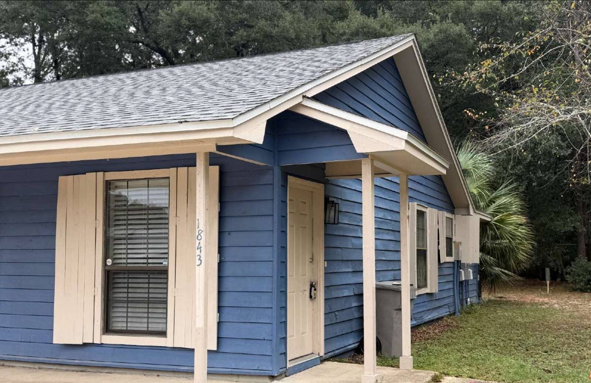 Apartment for rent at 1843 San Dollar Circle, Pensacola, FL 32504