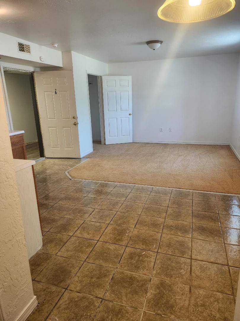 Apartment for rent at 320 N Washington Ave #6, Lebanon, MO 65536