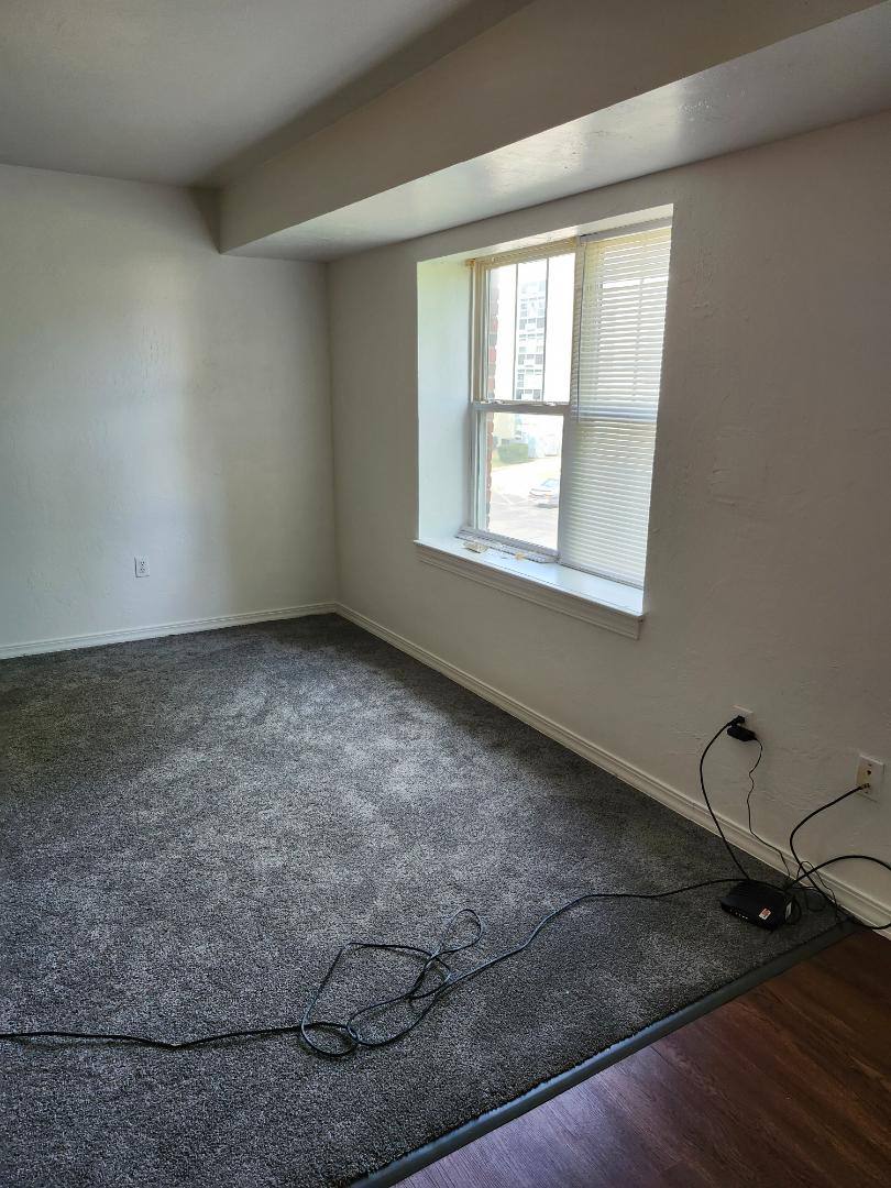 Apartment for rent at 320 N Washington Ave #6, Lebanon, MO 65536