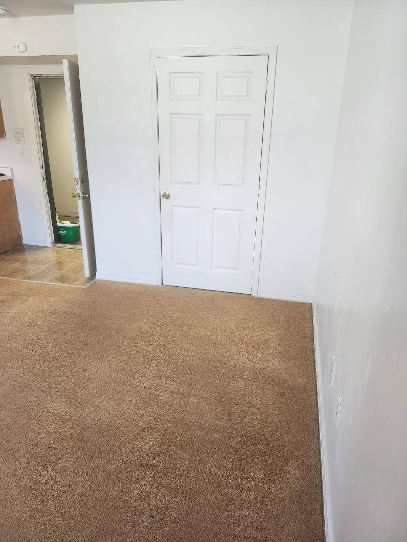Apartment for rent at 320 N Washington Ave #6, Lebanon, MO 65536