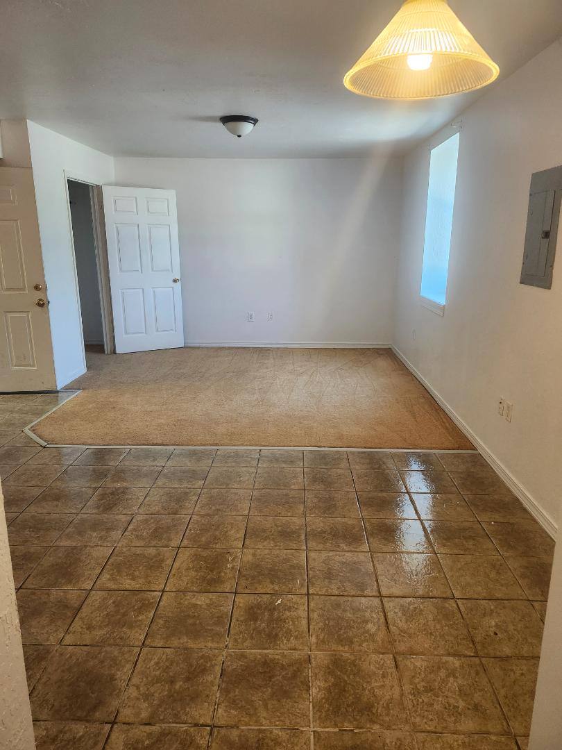 Apartment for rent at 320 N Washington Ave #6, Lebanon, MO 65536