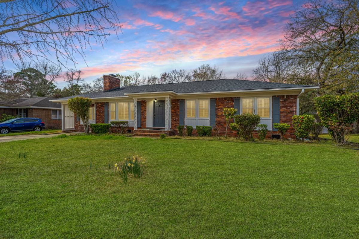 House for rent at 1791 Dunbarton Dr, Charleston, SC 29407