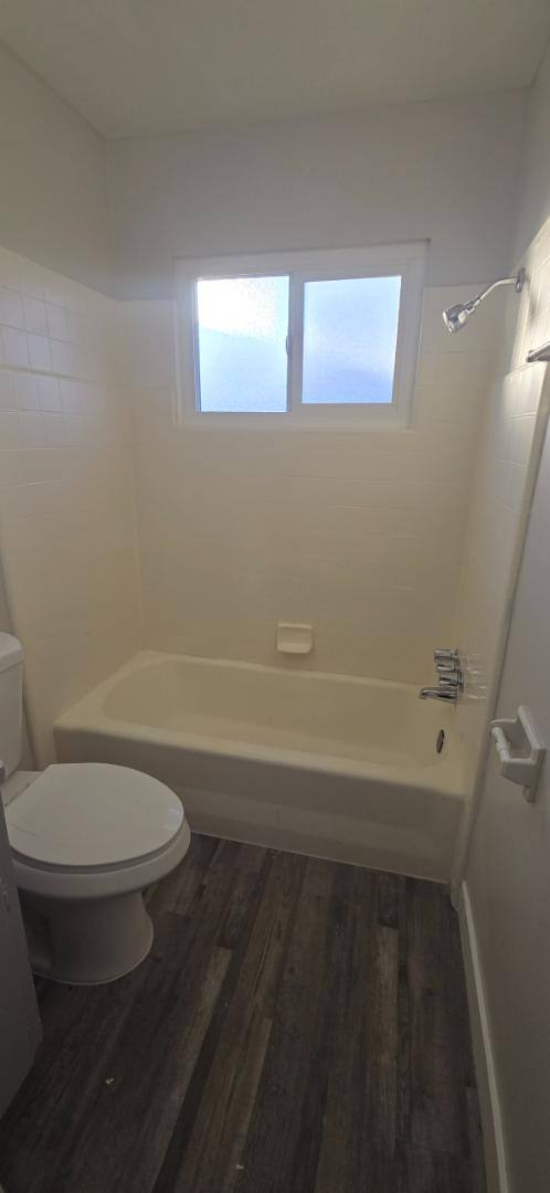Apartment for rent at 4554 E Sierra Madre Ave #C, Fresno, CA 93726