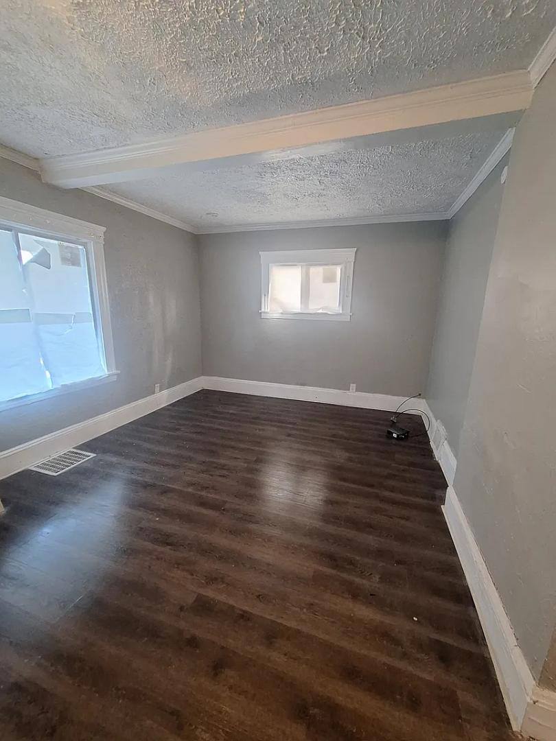 House for rent at 2355 E 86th St #1, Cleveland, OH 44106