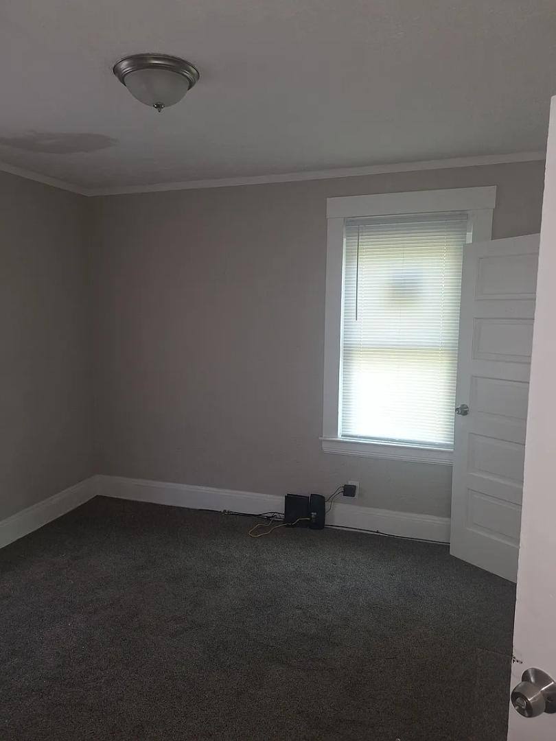 Apartment for rent at 3255 E 130th St #UP, Cleveland, OH 44120
