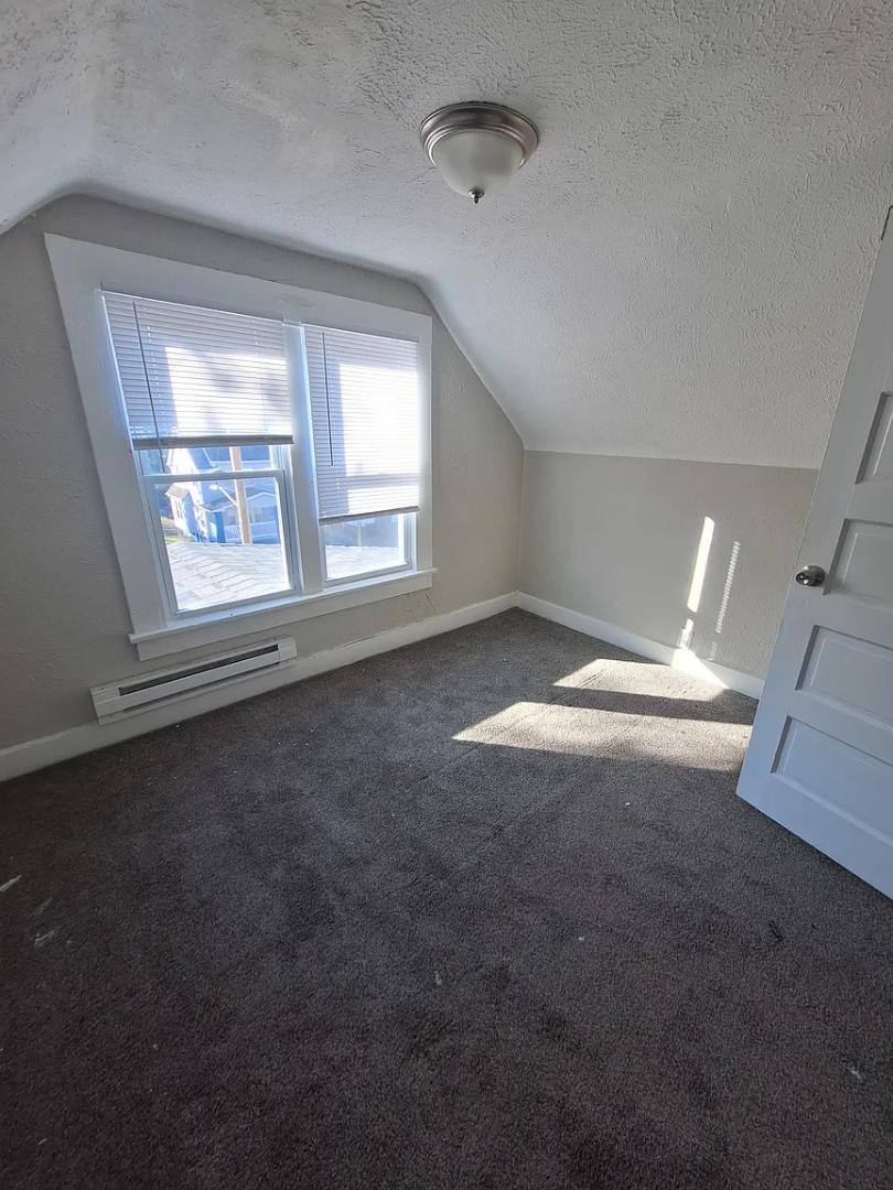 Apartment for rent at 3255 E 130th St #UP, Cleveland, OH 44120