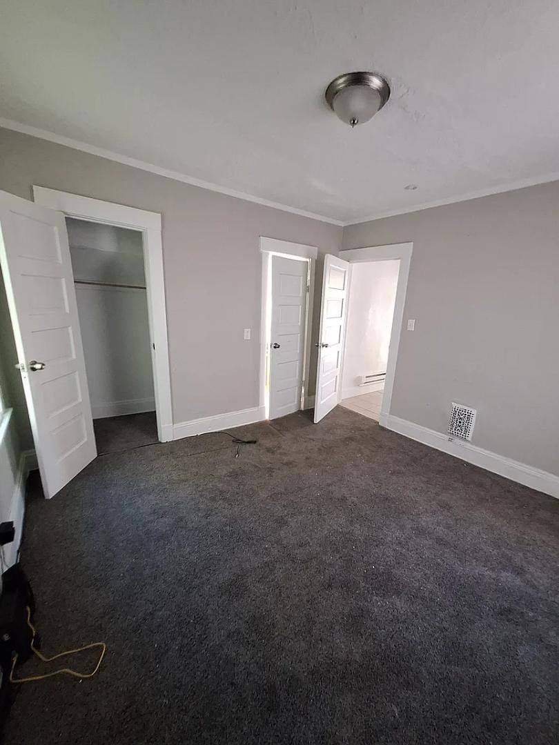 Apartment for rent at 3255 E 130th St #UP, Cleveland, OH 44120