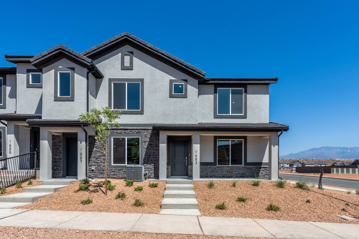 Townhouse for rent at 1683 Devils Garden Lane, Washington, UT 84780