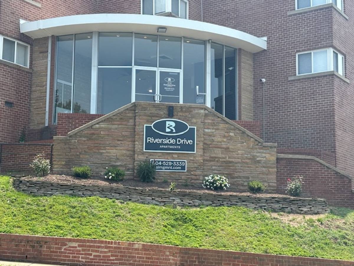 Apartment for rent at 2304 Riverside Dr, Richmond, VA 23225