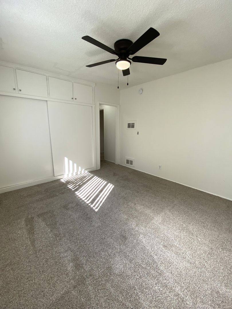 Apartment for rent at 1719-1723 Grismer Ave, Burbank, CA 91504