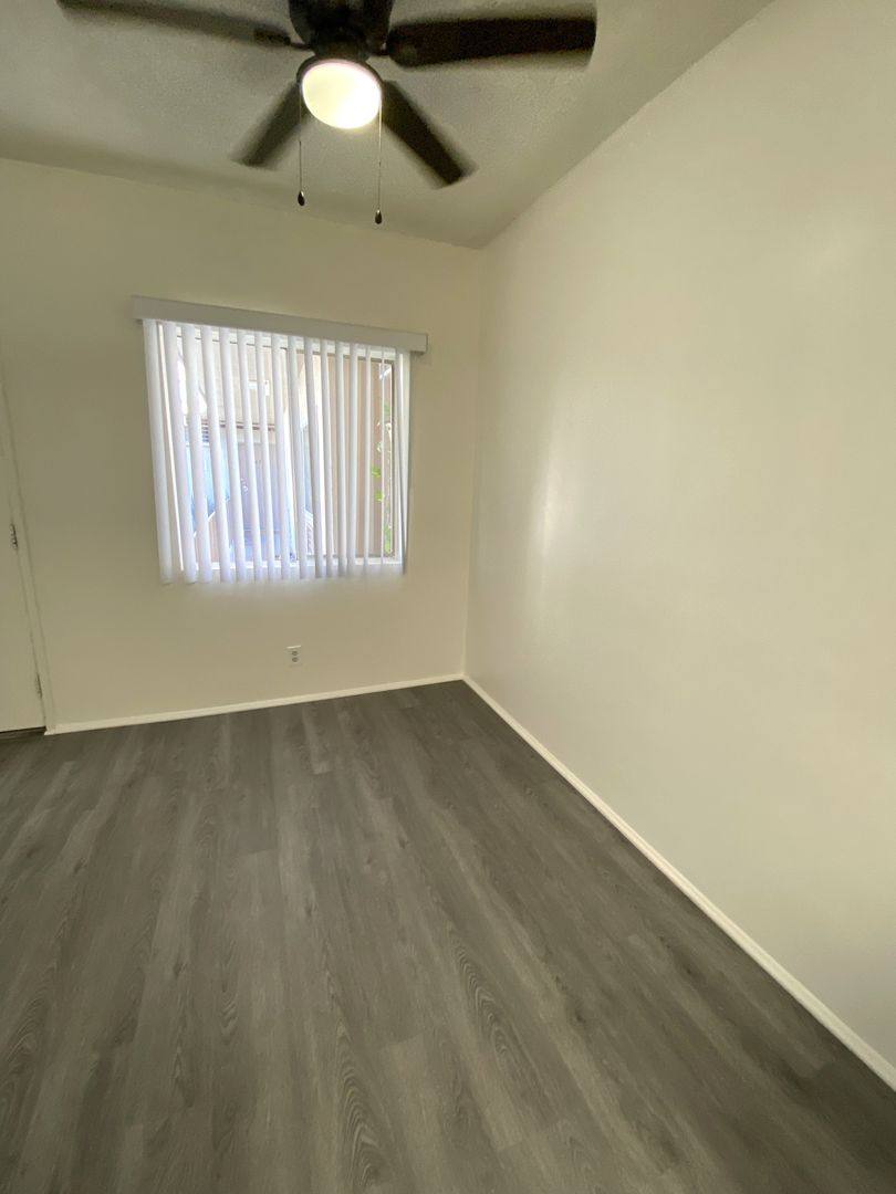 Apartment for rent at 1719-1723 Grismer Ave, Burbank, CA 91504