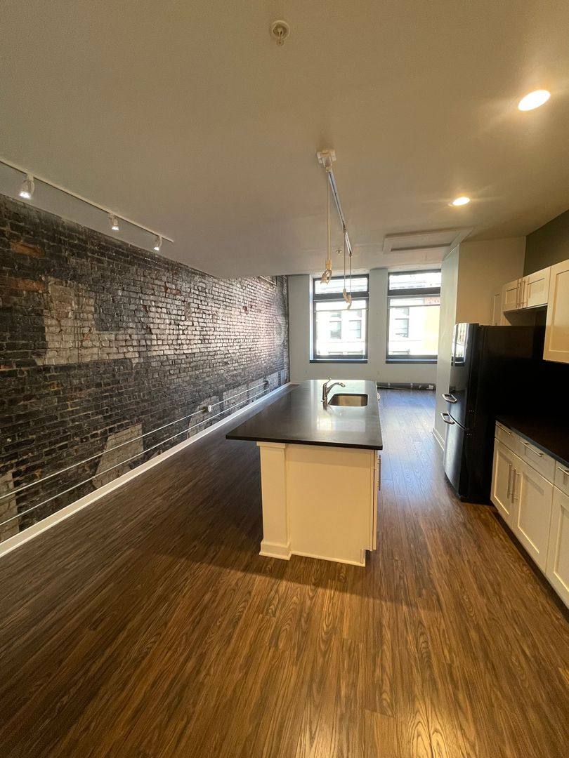 Apartment for rent at 909 Penn Ave, Pittsburgh, PA 15222