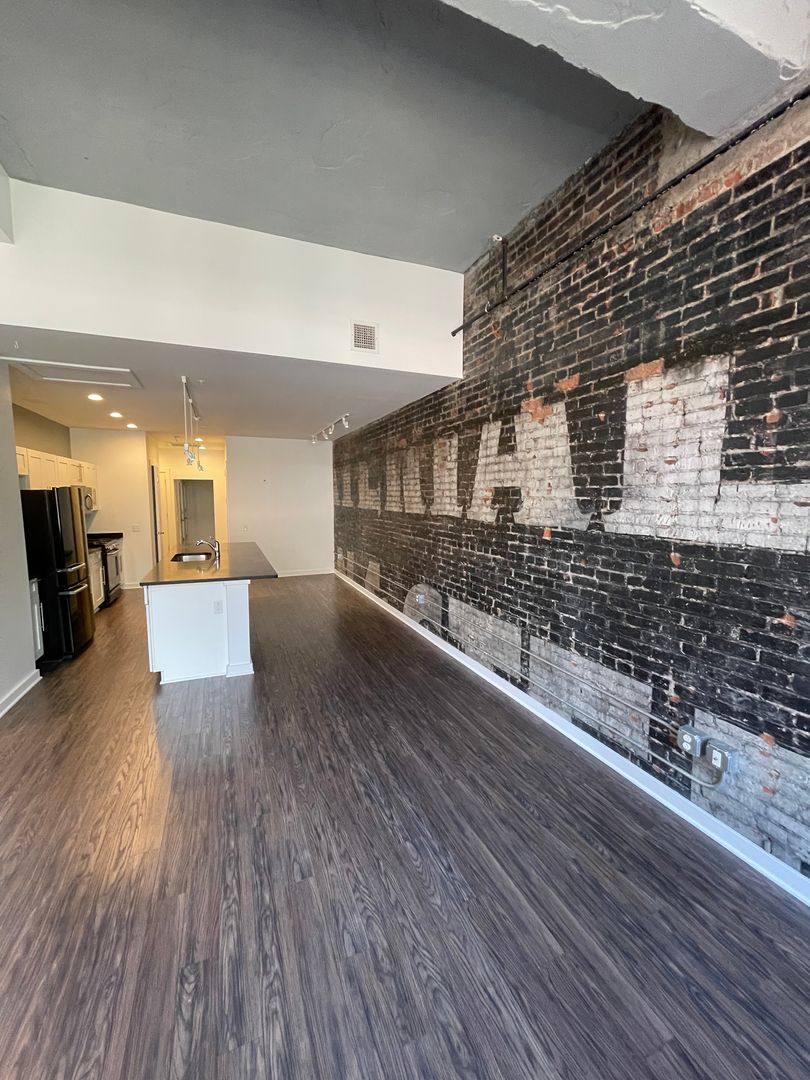 Apartment for rent at 909 Penn Ave, Pittsburgh, PA 15222