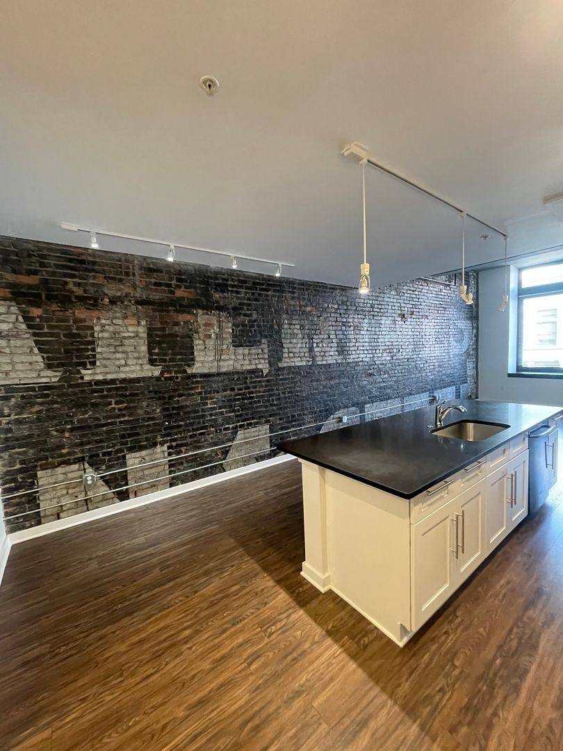 Apartment for rent at 909 Penn Ave, Pittsburgh, PA 15222