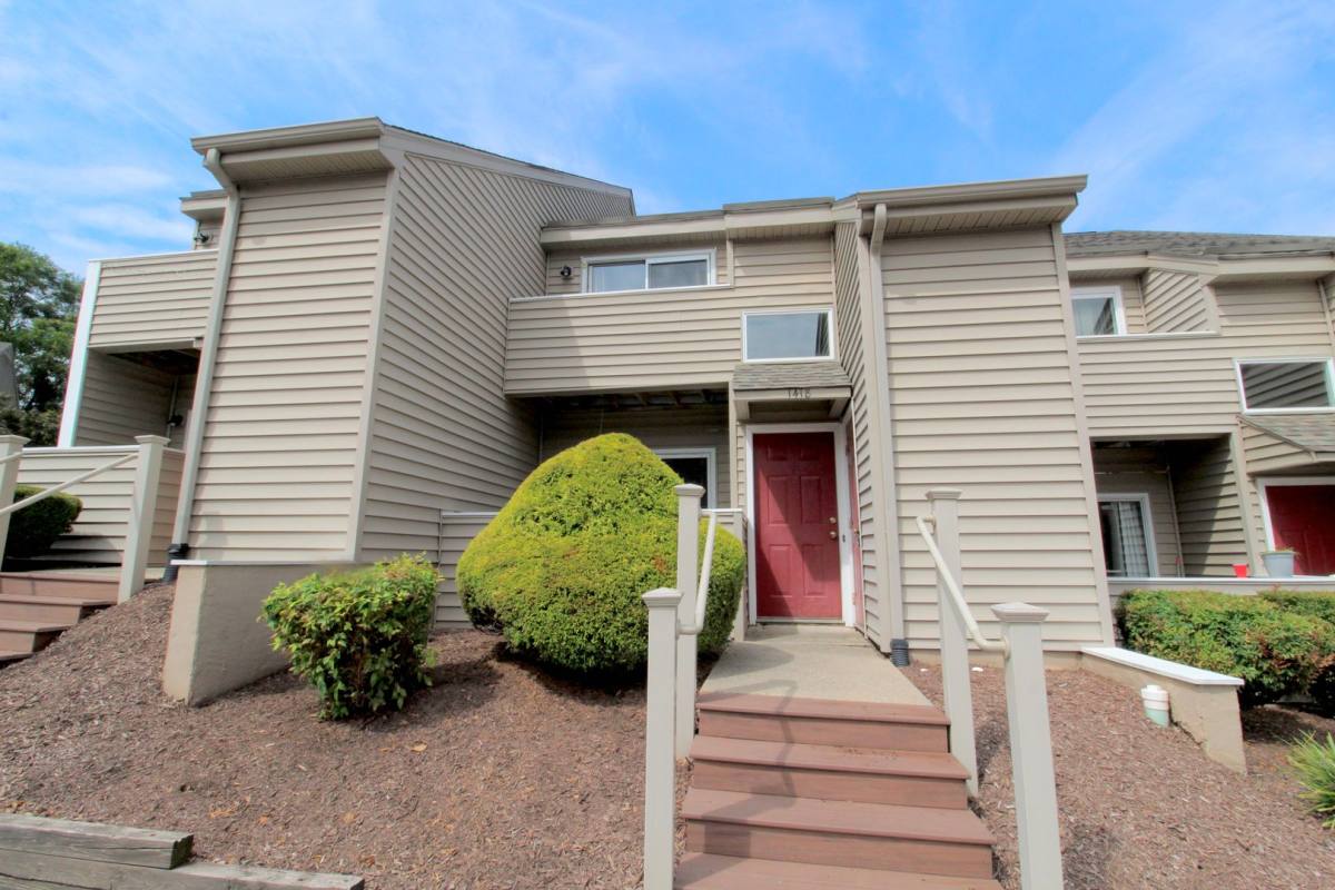 Townhouse for rent at 1418 Bradley Dr, Harrisonburg, VA 22801