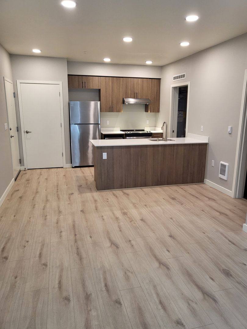 Apartment for rent at 8445 Pacific Ave, Tacoma, WA 98444