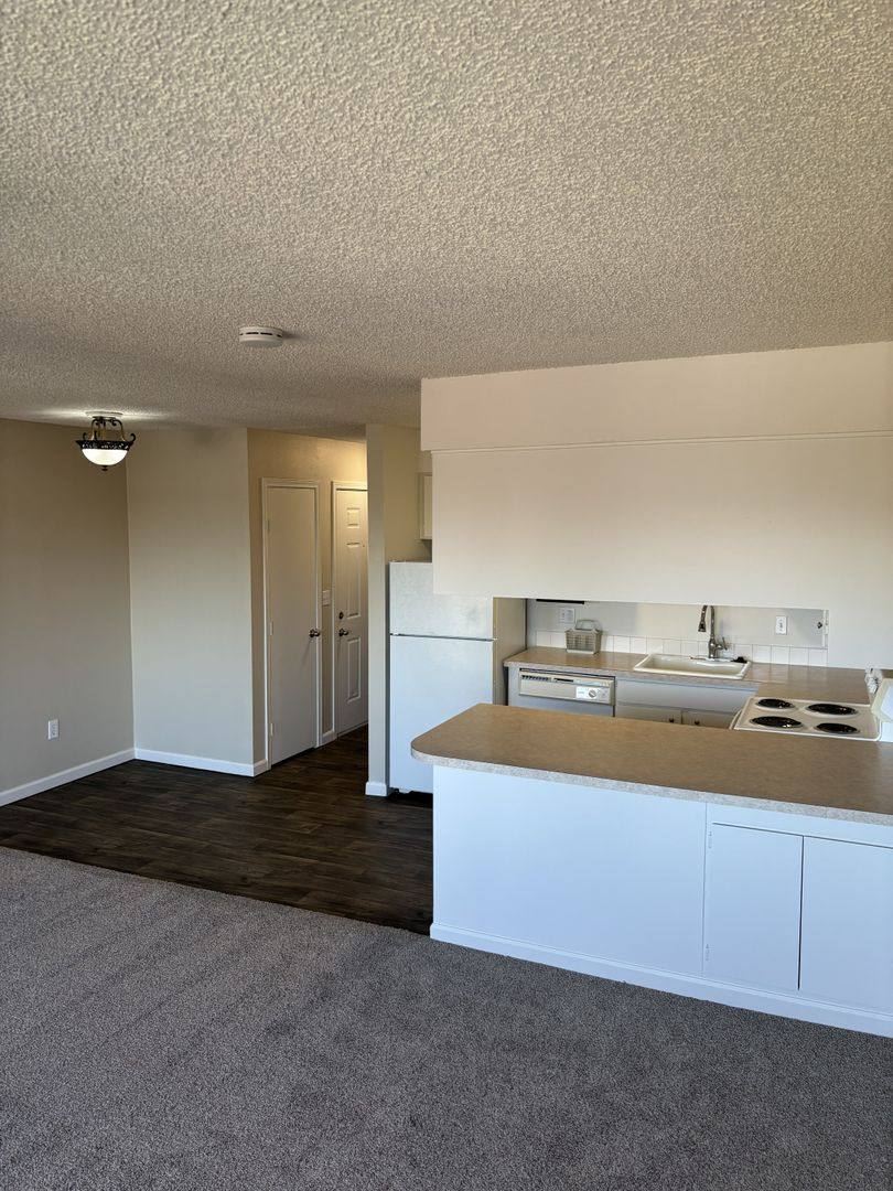 Apartment for rent at 1402-1422 SW Hall St, Portland, OR 97201