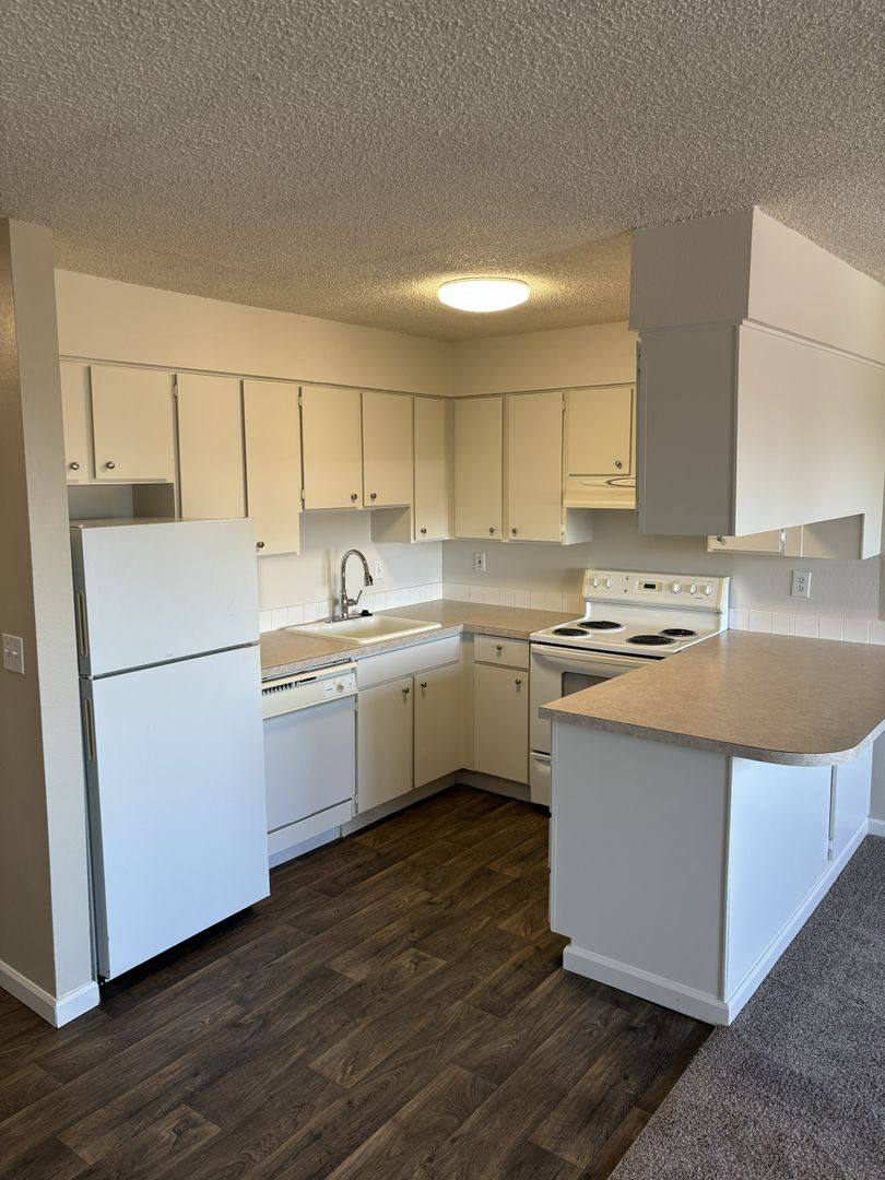 Apartment for rent at 1402-1422 SW Hall St, Portland, OR 97201