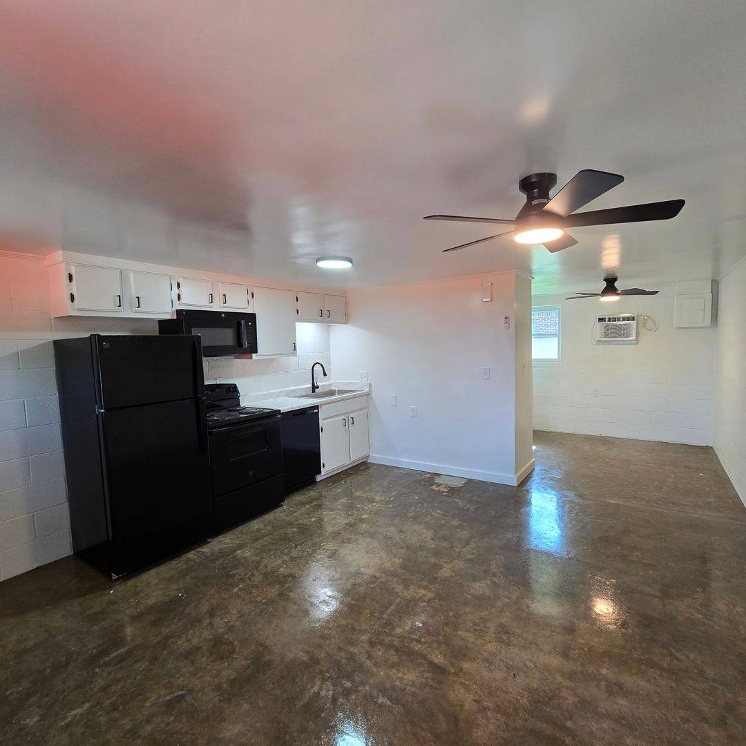 Apartment for rent at 3204 Johnson St, Newport, AR 72112