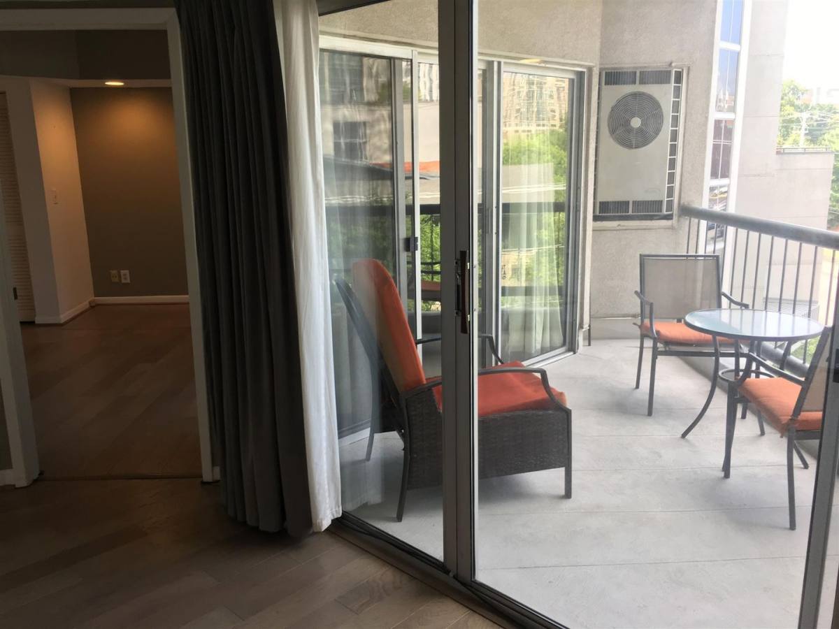 House for rent at 900 19th Ave S, Nashville, TN 37212