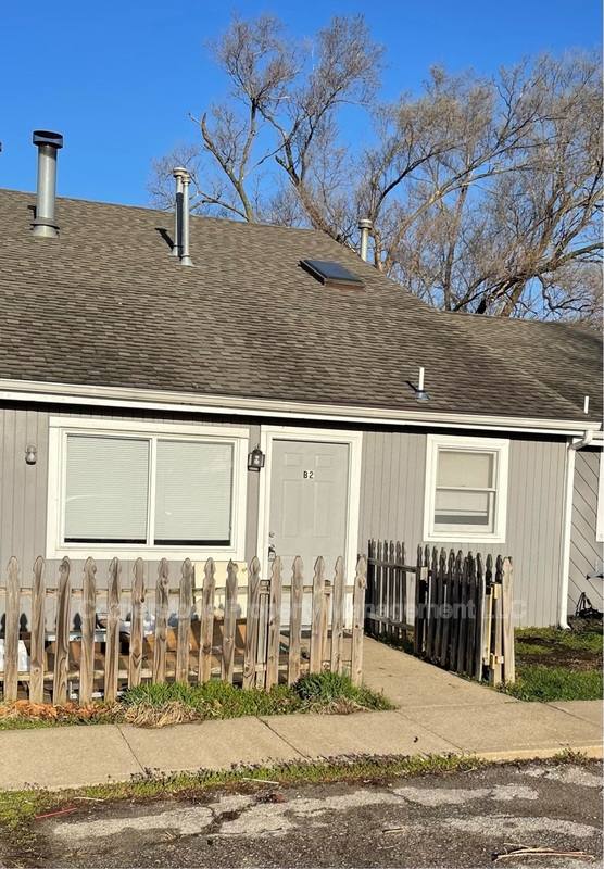 Apartment for rent at 1901 E 23rd St Building B #2, Lawrence, KS 66046