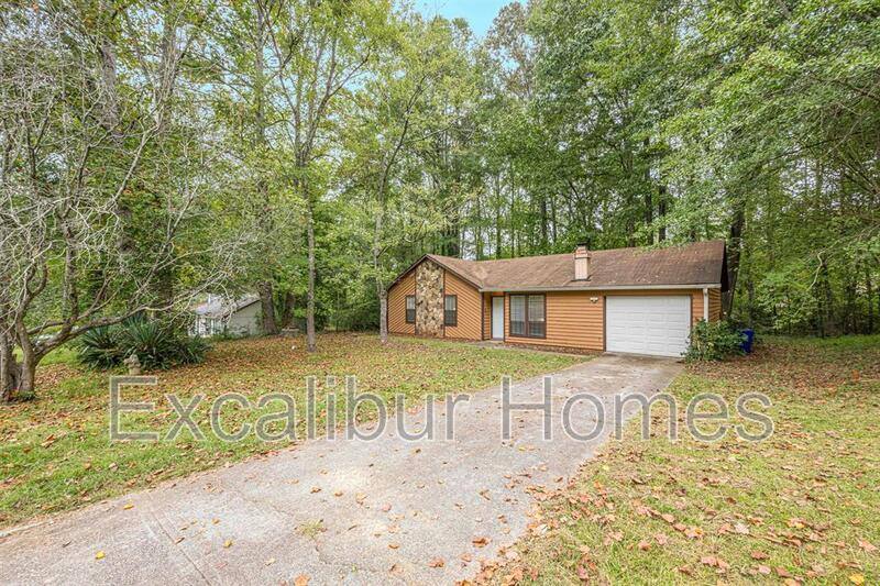 House for rent at 3256 Brisbane Way, Lithonia, GA 30038
