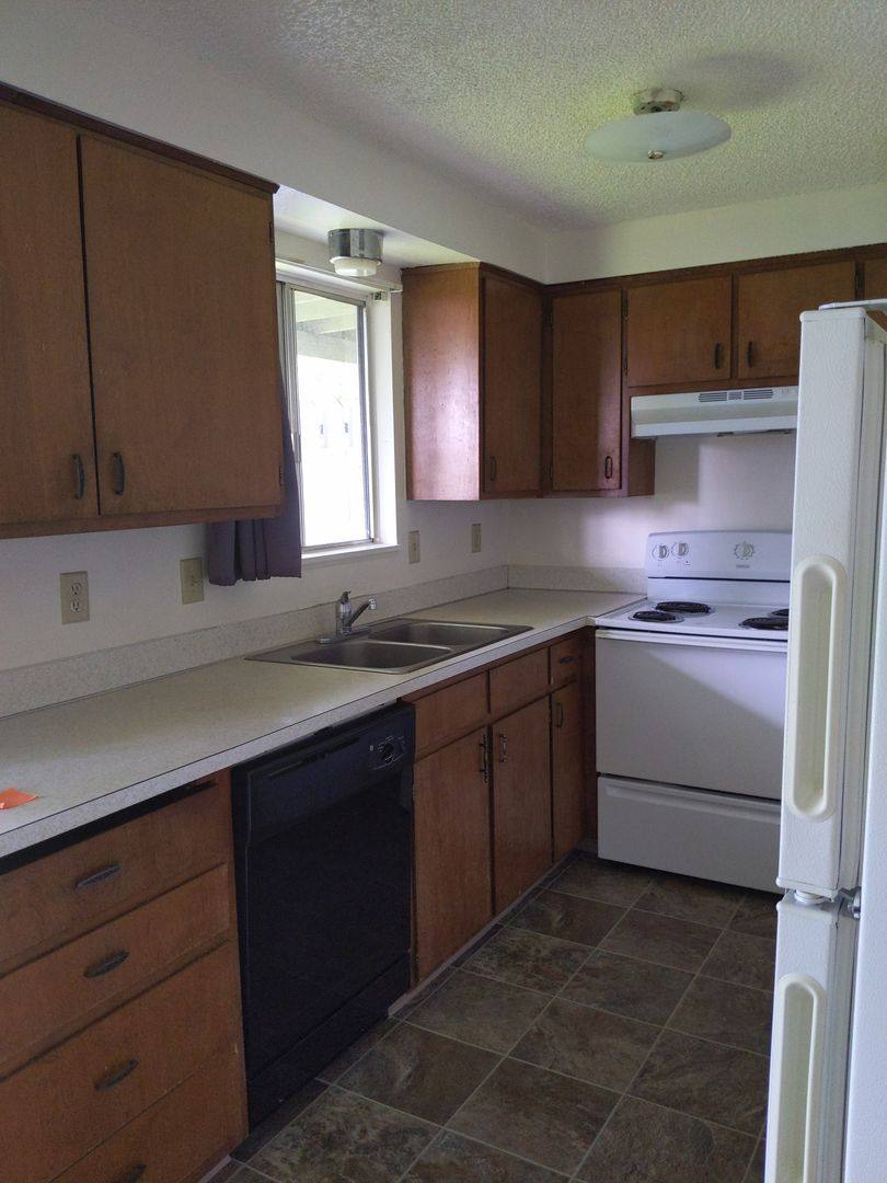 Apartment for rent at 530 & 570 Cedar, 535 573 Birch Nordic Arms, Junction City, OR 97448