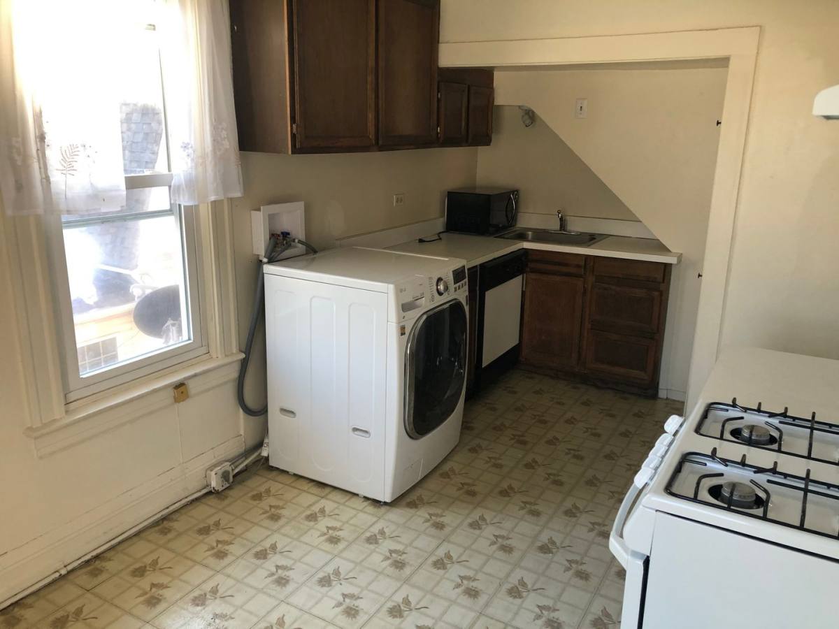 Apartment for rent at 310 E Maple Ave, Denver, CO 80209