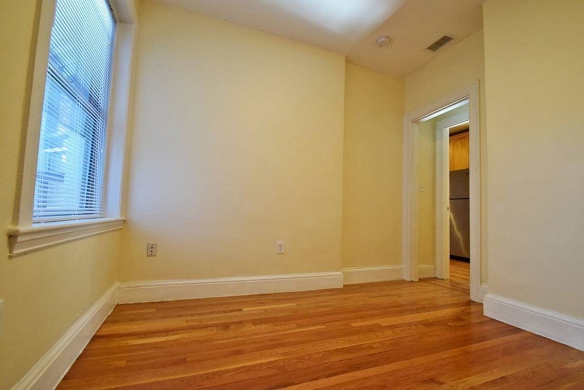 Apartment for rent at 61 Thatcher St #32, Brookline, MA 02446