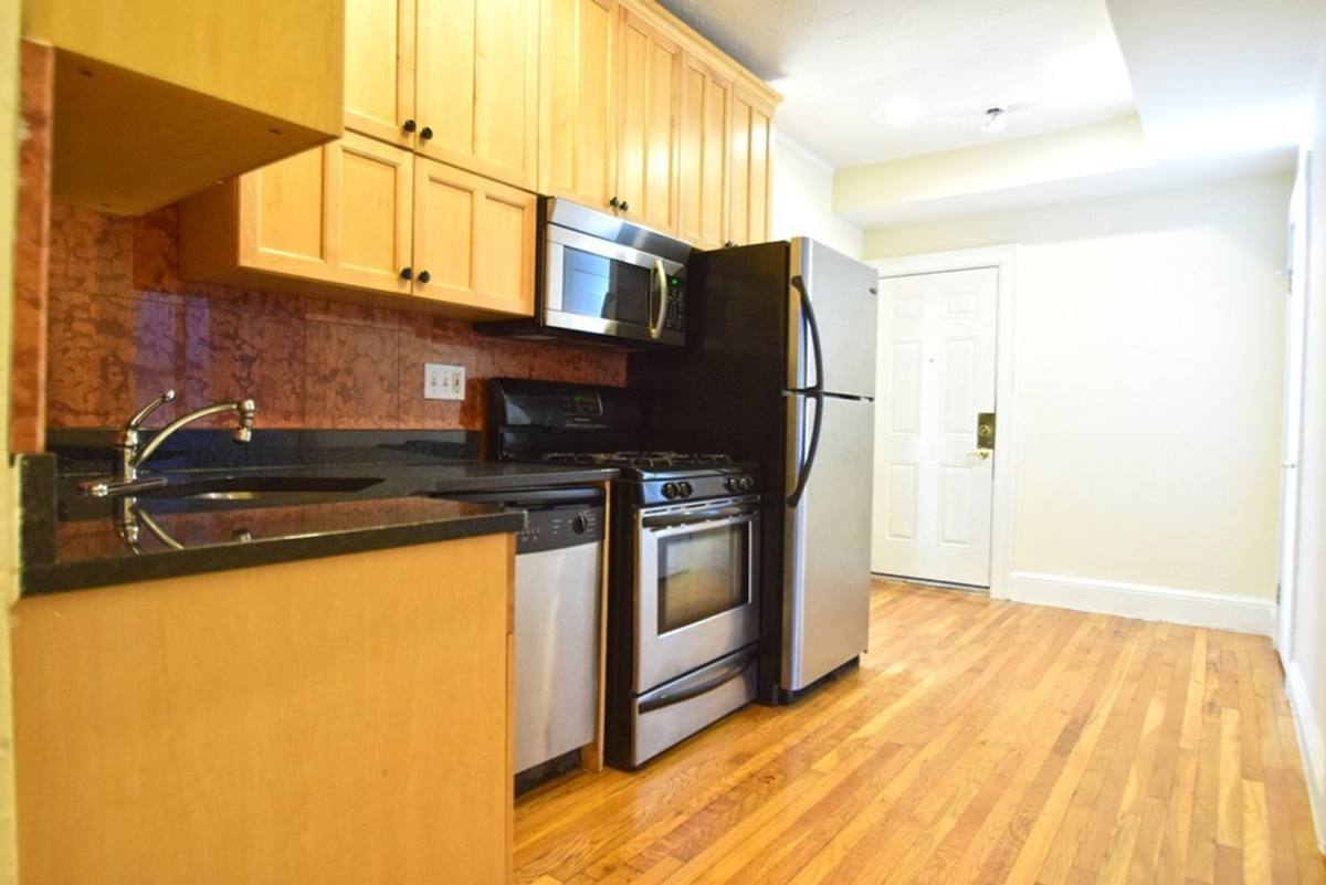 Apartment for rent at 61 Thatcher St #32, Brookline, MA 02446